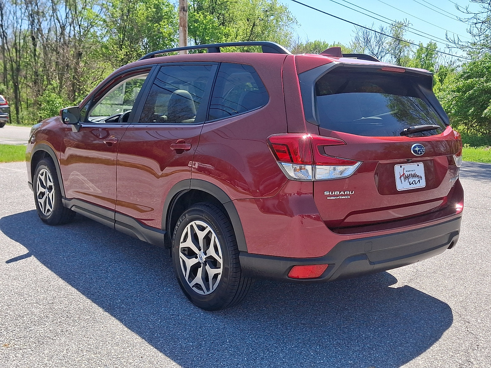 Used 2019 Subaru Forester Premium w/ All-Weather Package image 4