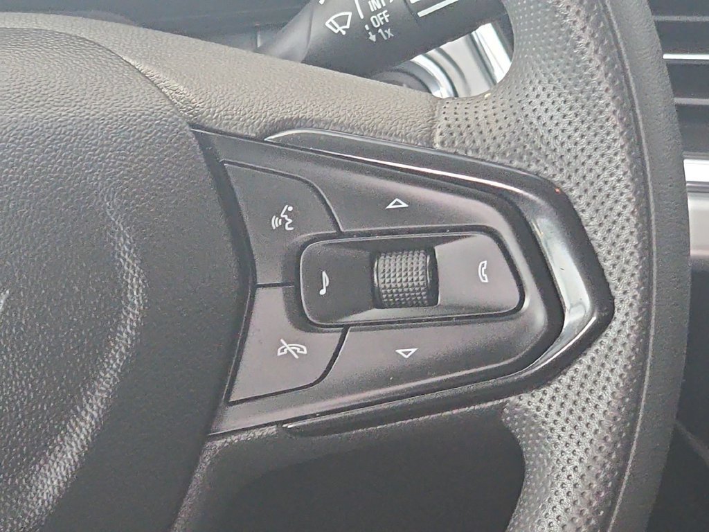 Used 2026 Chevrolet Trax LT FWD image 24