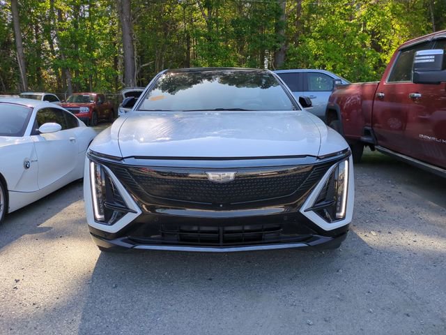 Used 2024 Cadillac Lyriq Sport RWD image 3