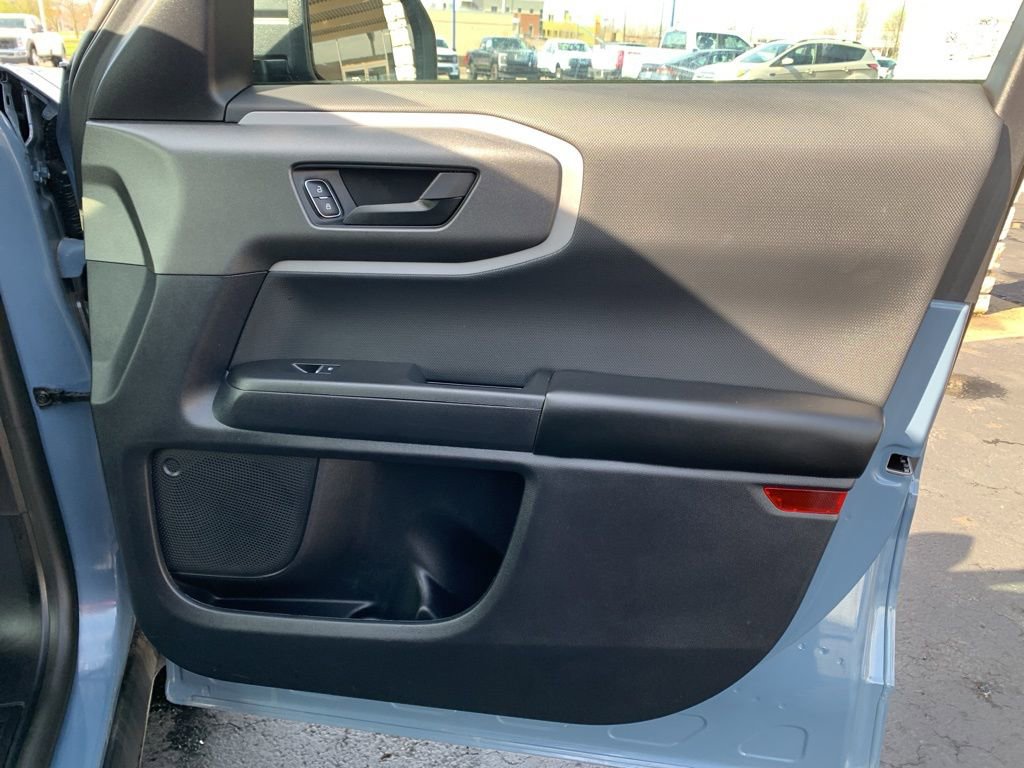 Used 2025 Ford Bronco Sport Big Bend w/ Black Appearance Package image 18