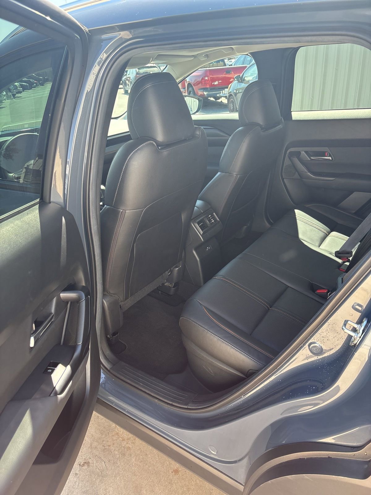 Certified 2025 MAZDA CX-50 2.5 Hybrid w/ Premium Plus Pkg image 17