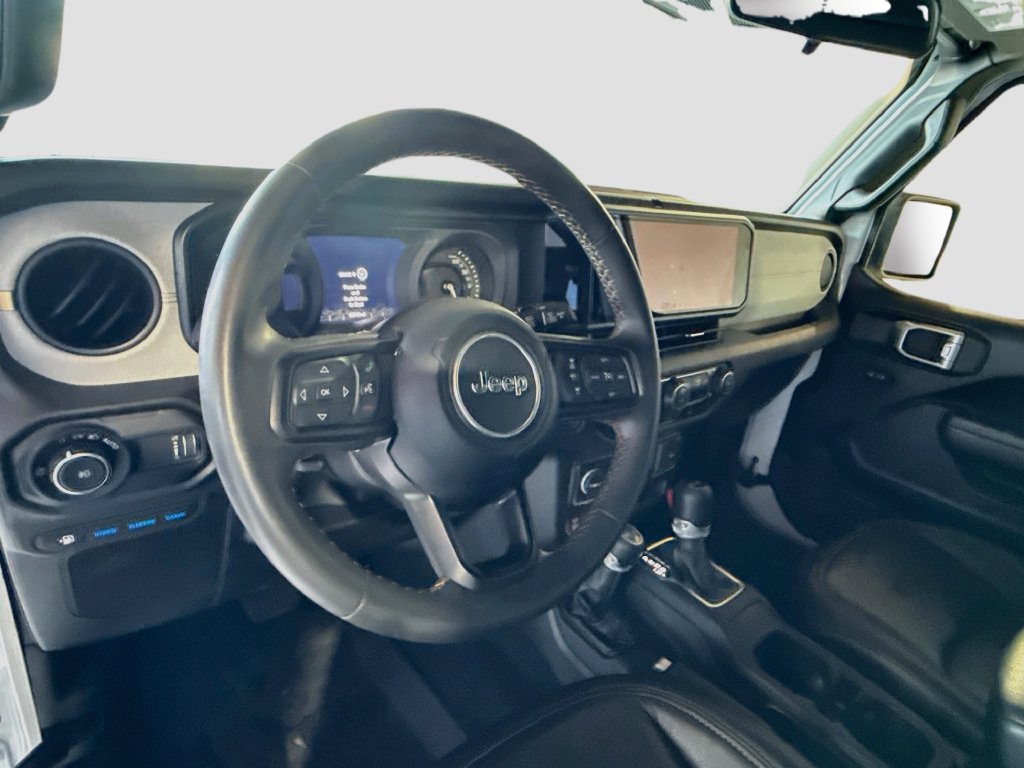 Used 2024 Jeep Wrangler Unlimited AWD/4WD image 12