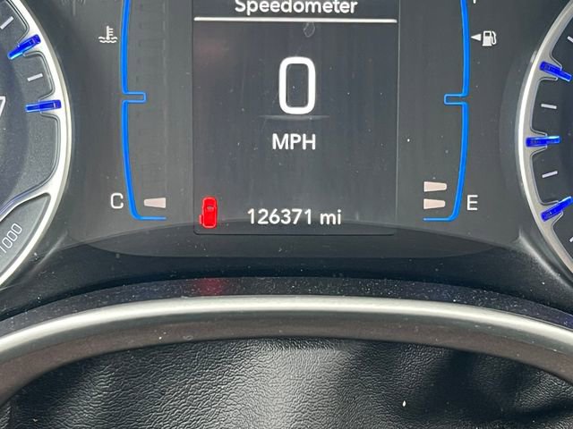 Used 2017 Chrysler Pacifica Touring image 5