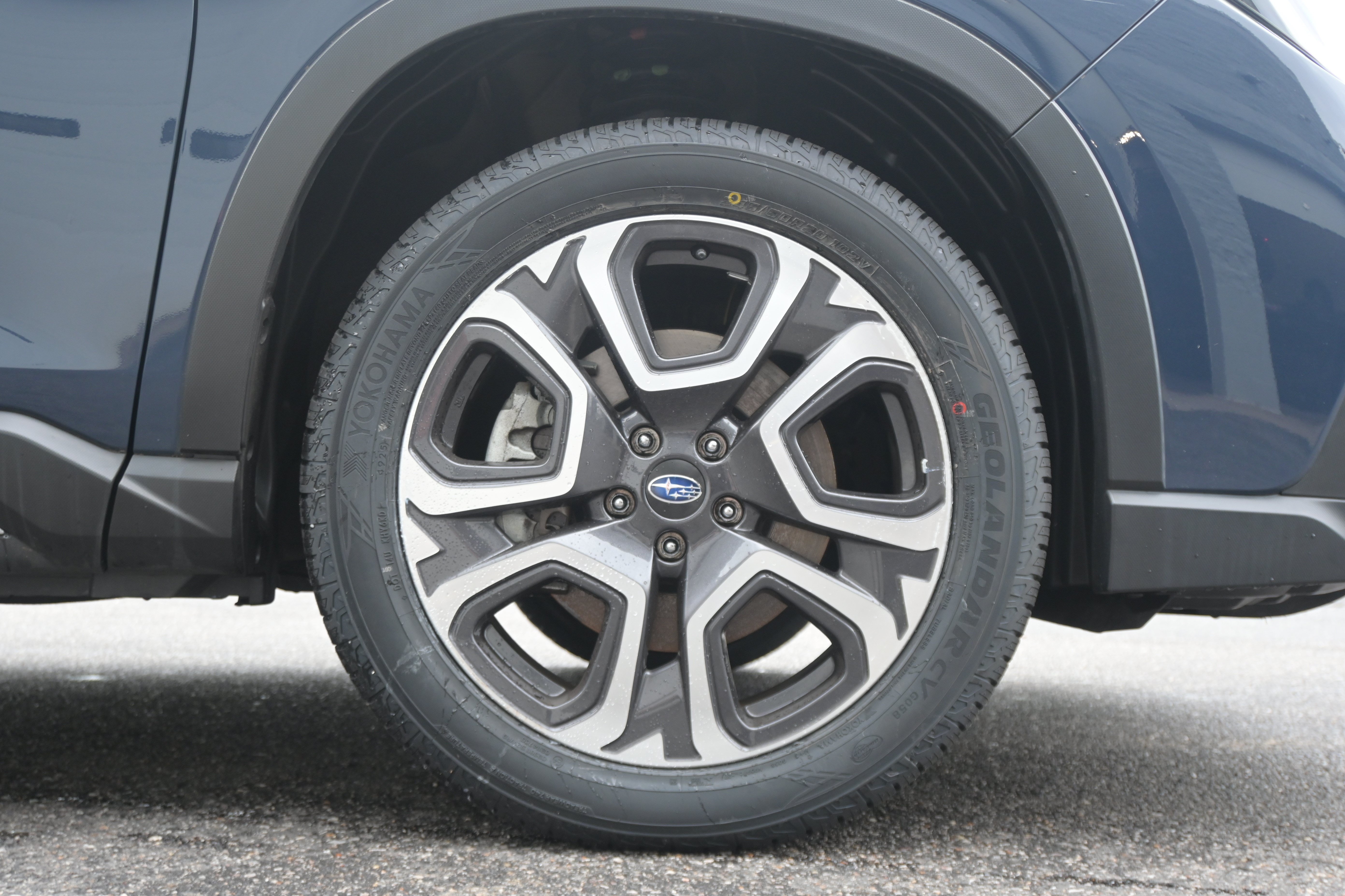 Certified 2023 Subaru Ascent Limited AWD/4WD image 13
