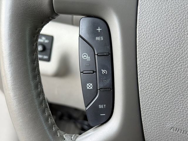 Used 2017 Buick Enclave Premium w/ Experience Buick Package FWD image 26