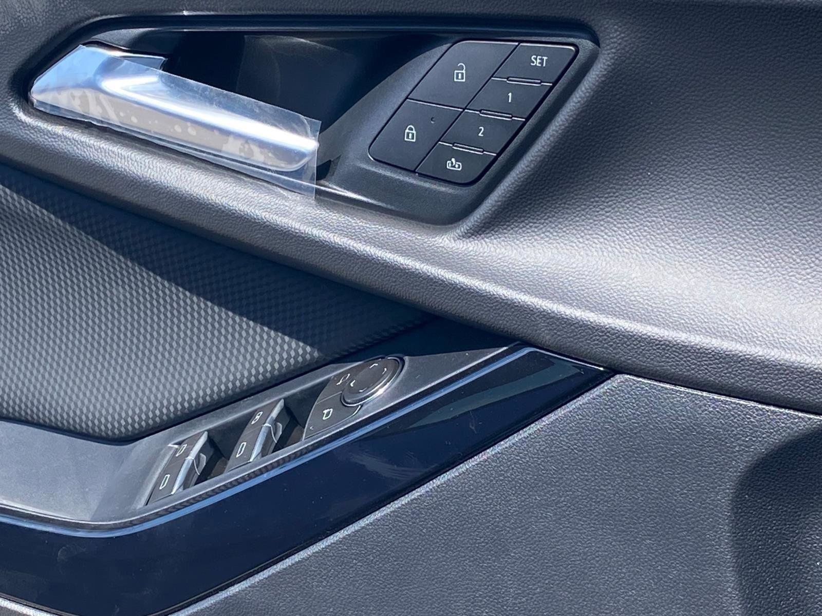 New 2026 Chevrolet Equinox RS FWD image 21