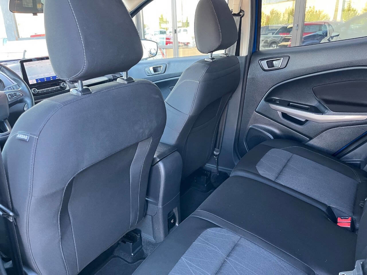 Used 2020 Ford EcoSport SE w/ SE Convenience Package image 8