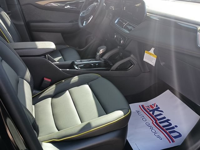 Used 2025 Chevrolet TrailBlazer ACTIV w/ Convenience Package AWD/4WD image 9