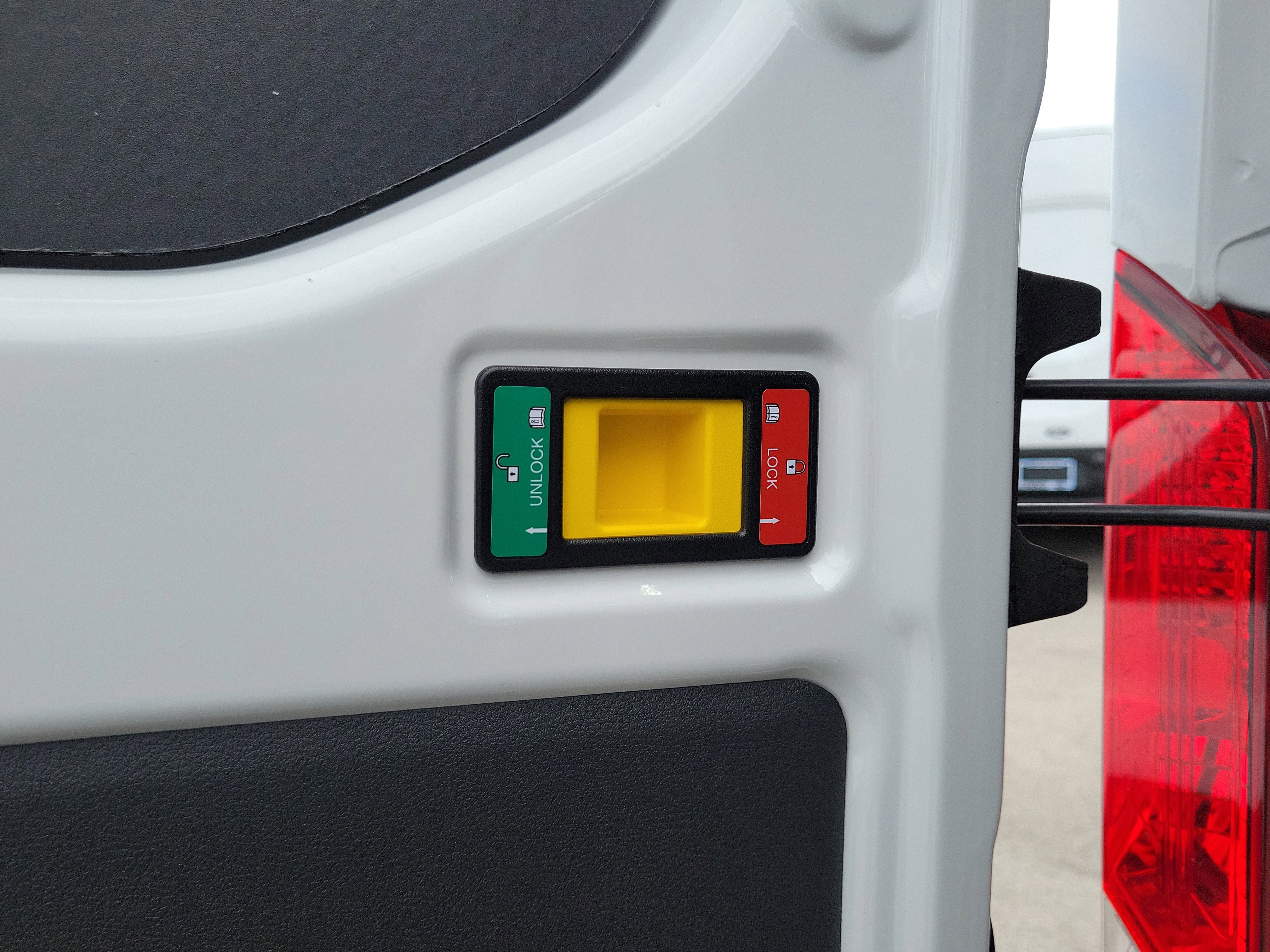 New 2026 Ford Transit 250 148 Medium Roof w/ Load Area Protection Package image 9