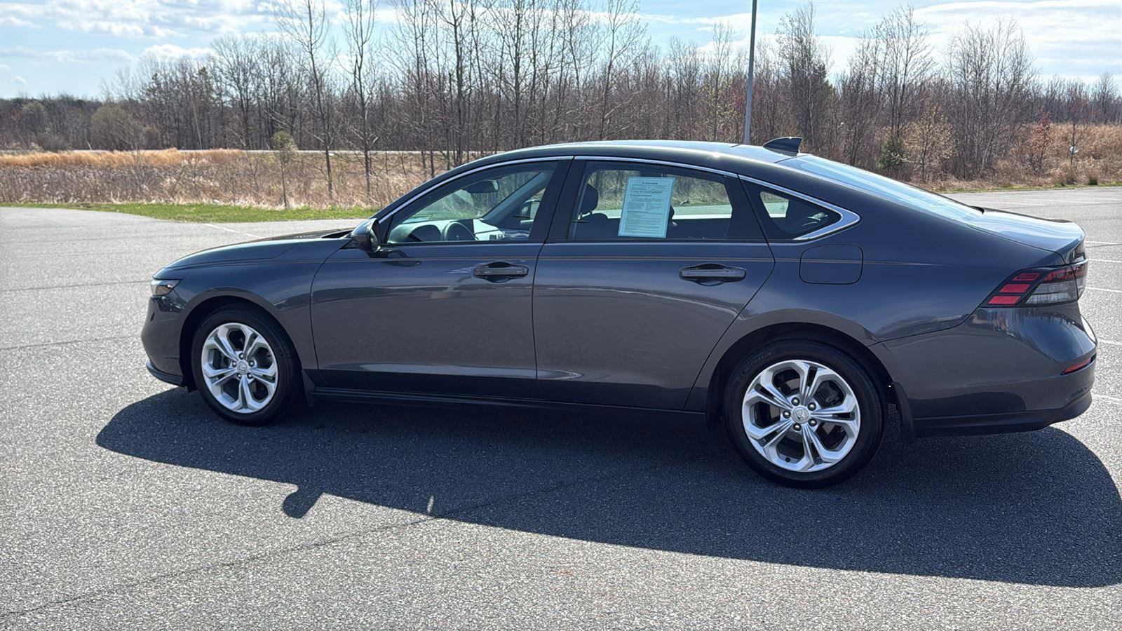 Used 2025 Honda Accord LX image 9