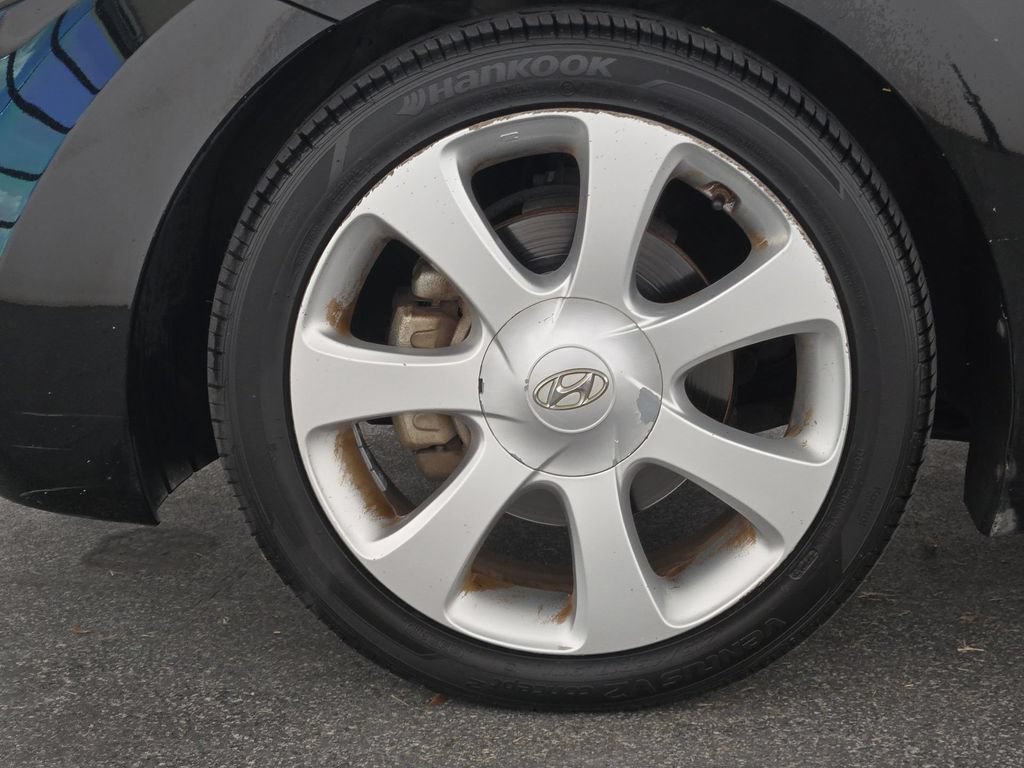 Used 2013 Hyundai Elantra Limited FWD image 35