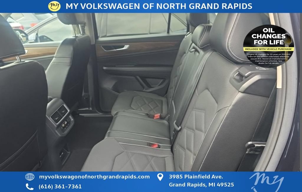 Certified 2024 Volkswagen Atlas SE AWD/4WD image 12