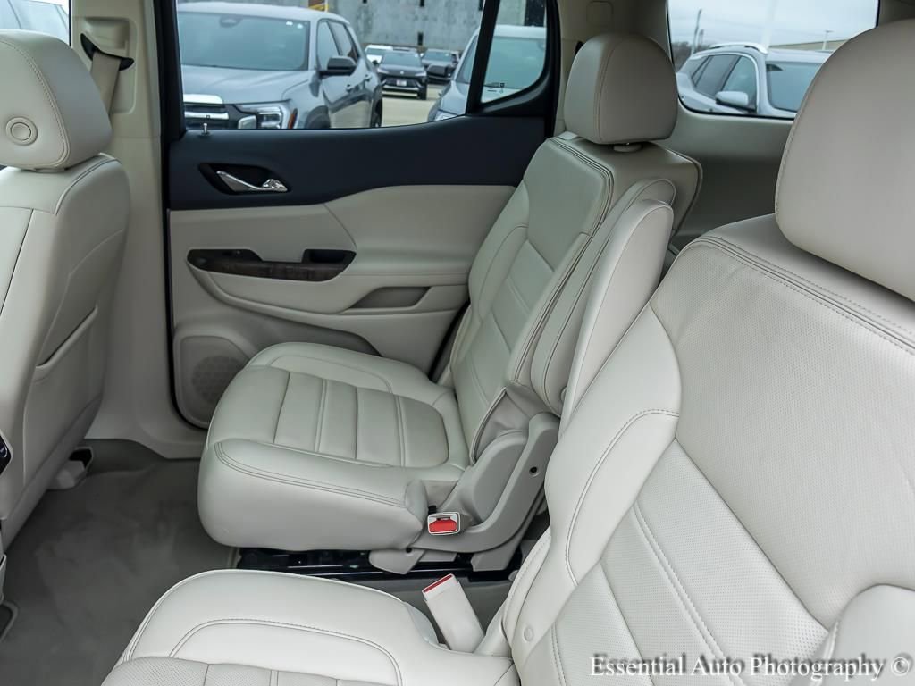 Used 2023 GMC Acadia Denali w/ Denali Ultimate Package image 13