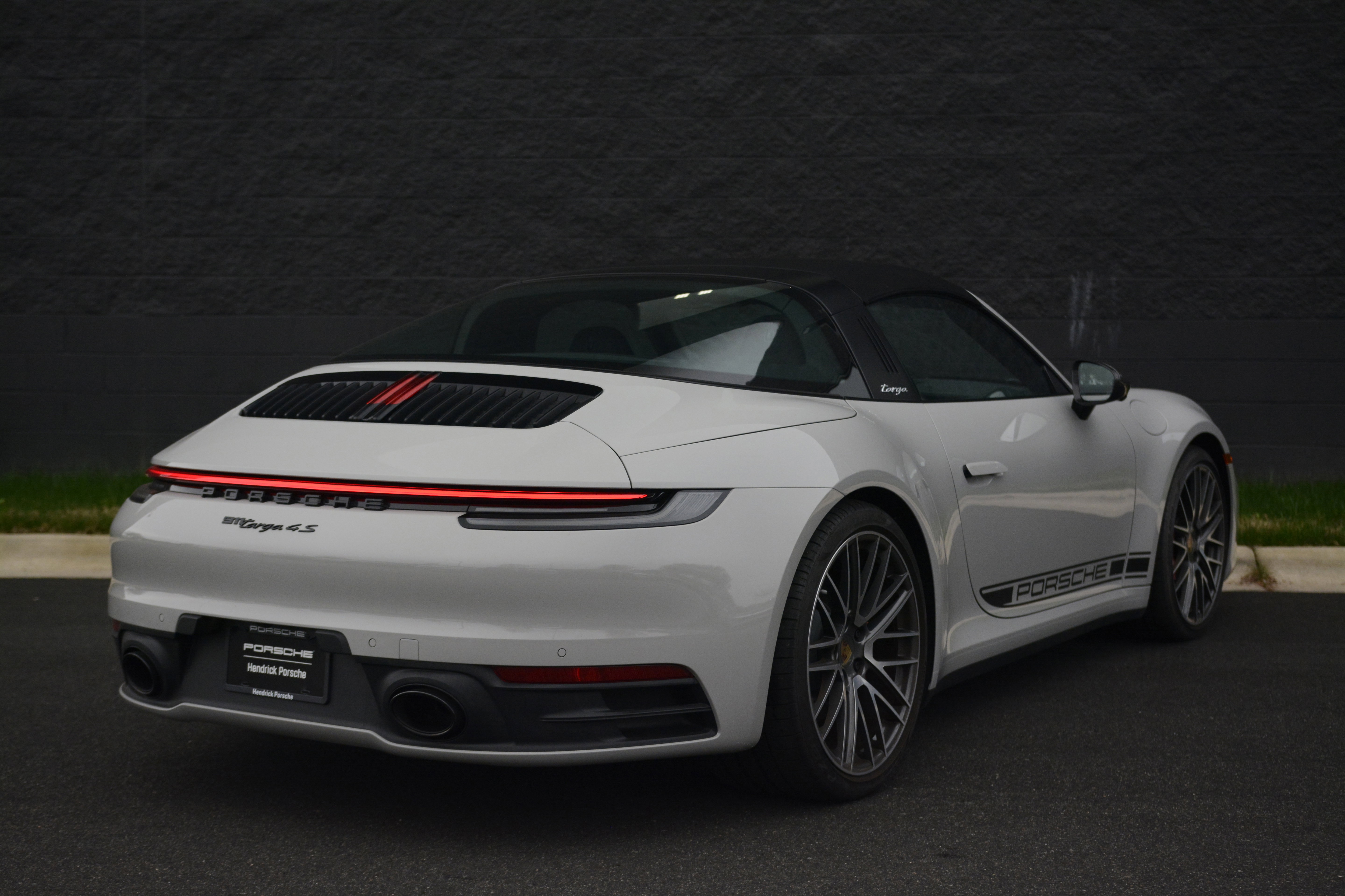 Certified 2024 Porsche 911 Targa 4S image 7