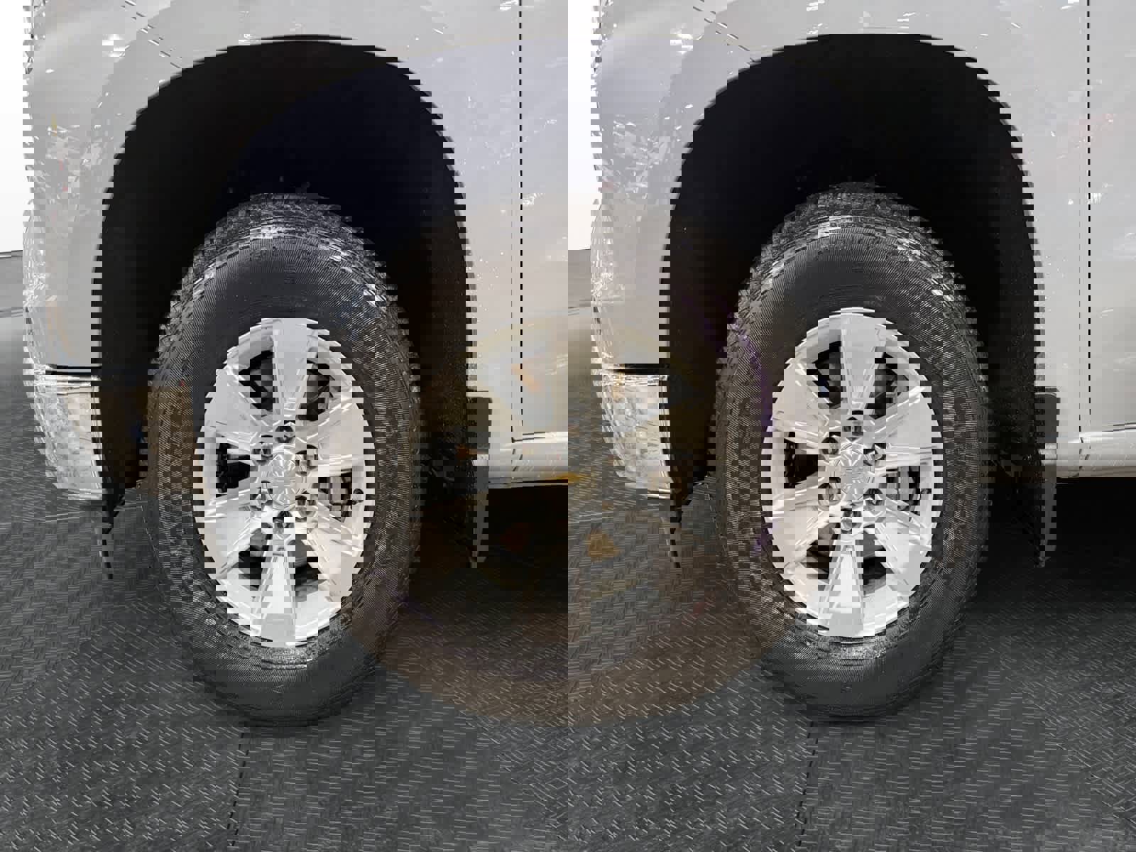 Used 2024 Chevrolet Silverado 1500 LT w/ Protection Package image 14