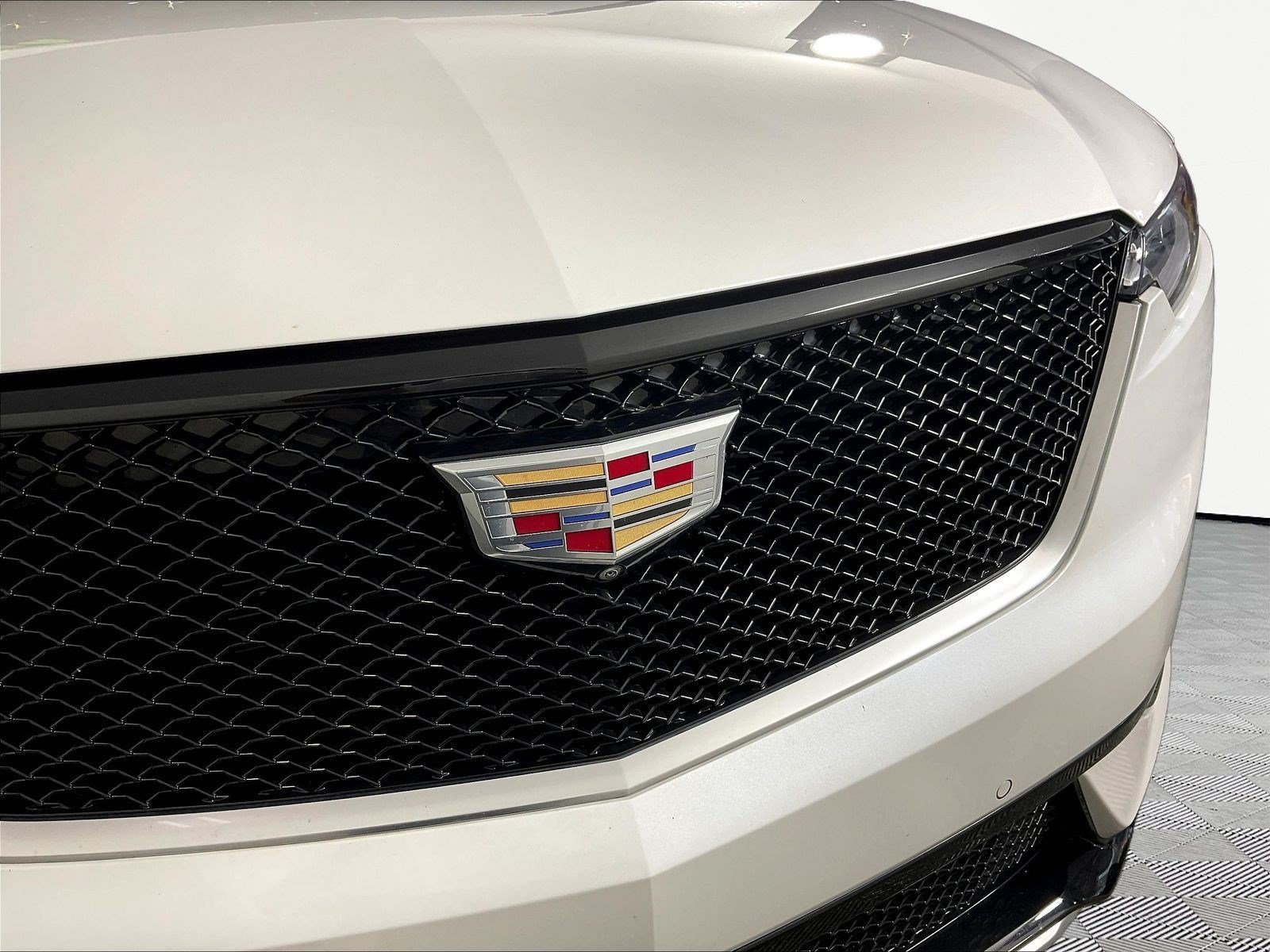 Used 2024 Cadillac XT6 Sport w/ LPO, Onyx Lite Package AWD/4WD image 34