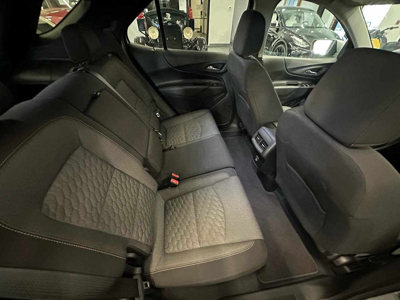 Used 2021 Chevrolet Equinox LT image 17