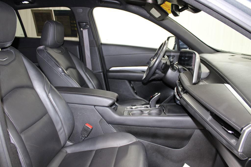Used 2024 Cadillac XT4 Premium Luxury AWD/4WD image 33