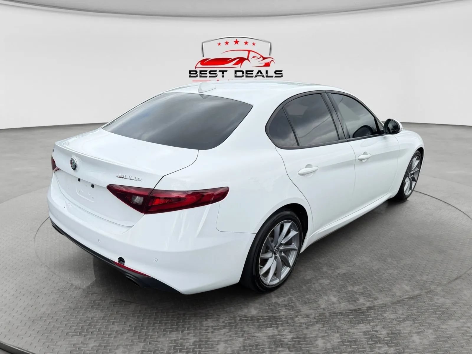 Used 2023 Alfa Romeo Giulia Sprint RWD image 6