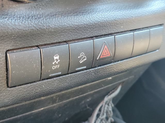 Used 2012 Jeep Wrangler Unlimited Sport AWD/4WD image 16