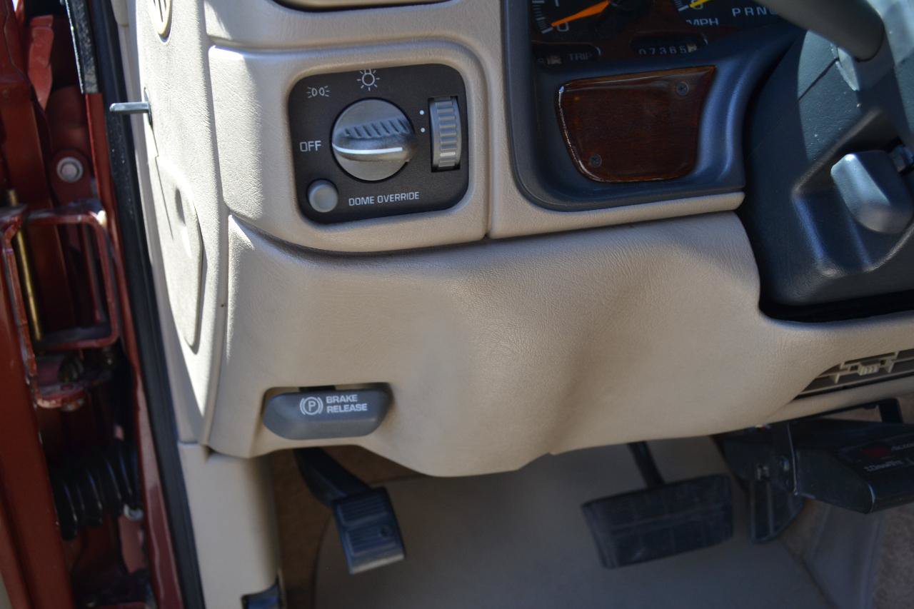 Used 1998 GMC Sierra 3500 4x4 Crew Cab w/ Marketing Option Pkg 3 image 13