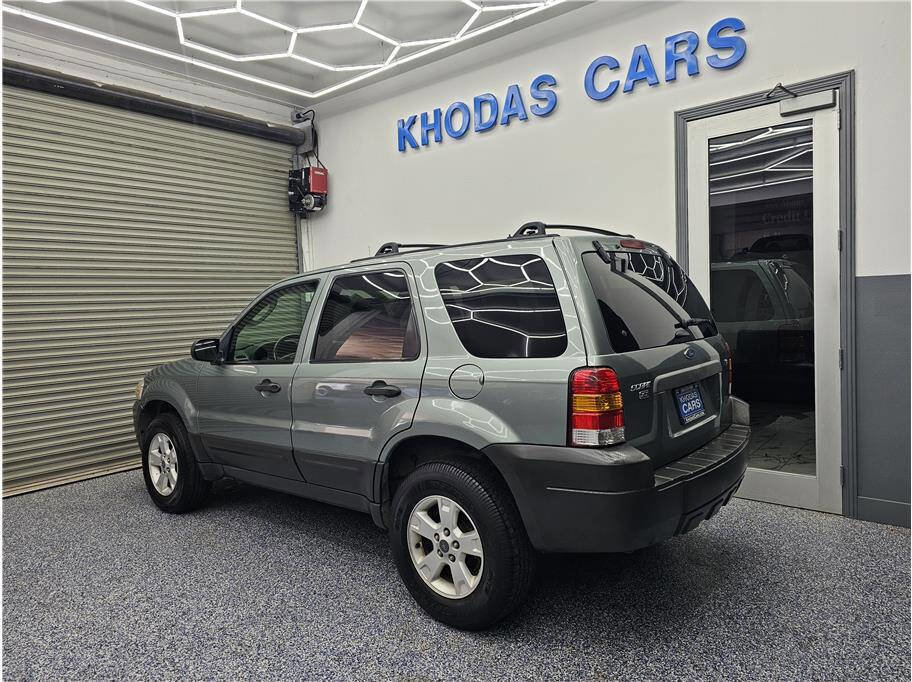 Used 2006 Ford Escape XLT image 3