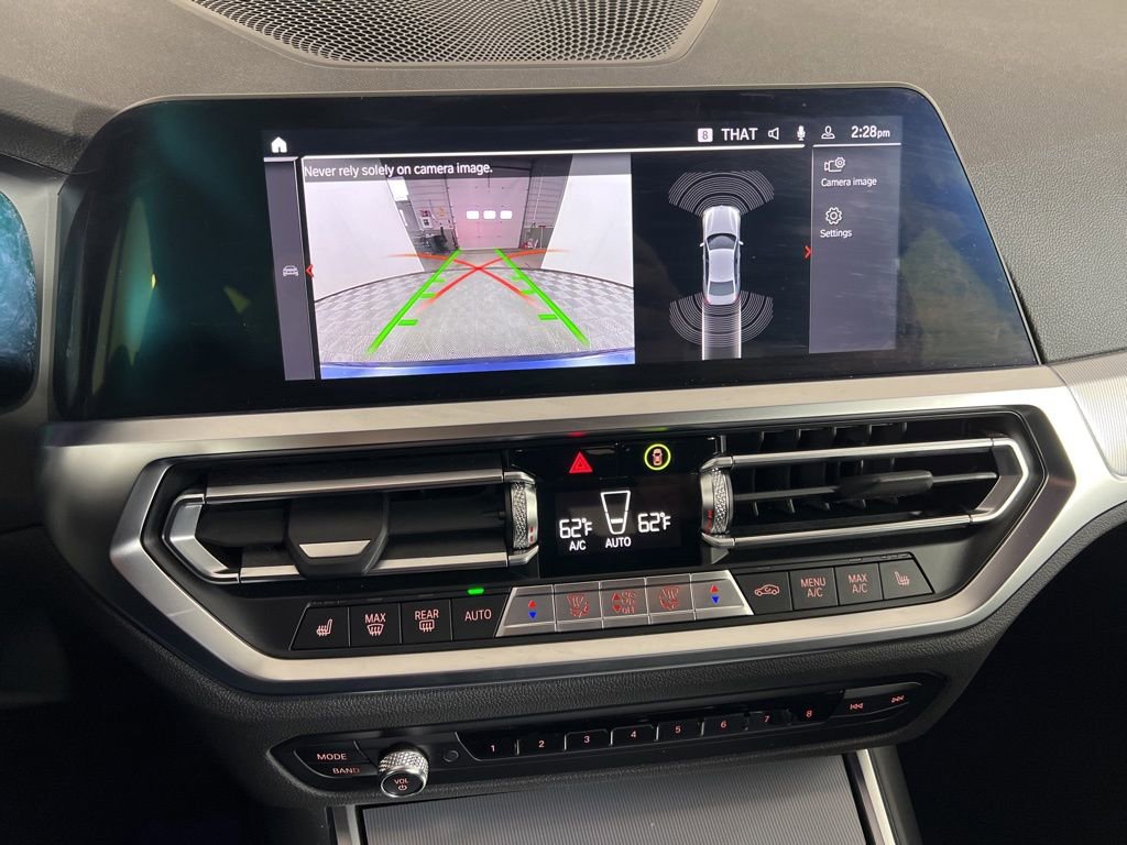 Used 2021 BMW 330i xDrive Sedan w/ Premium Package image 18