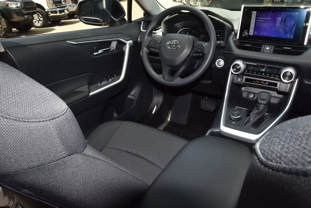 Used 2023 Toyota RAV4 XLE w/ Convenience Package AWD/4WD image 15