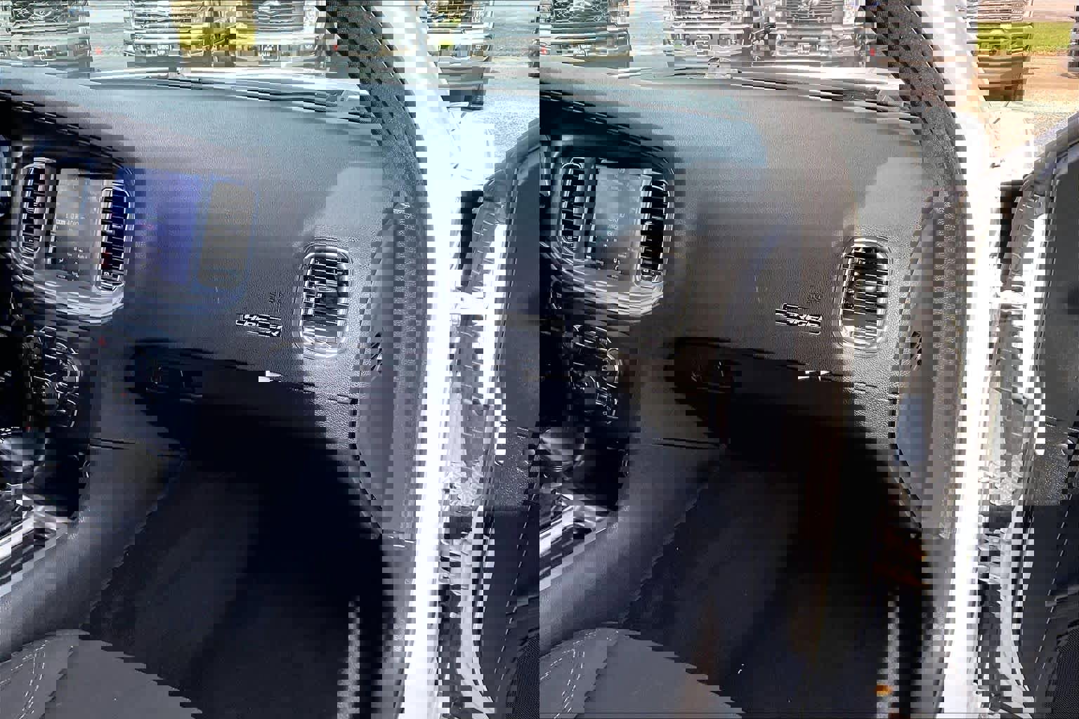 Used 2023 Dodge Charger SXT image 18