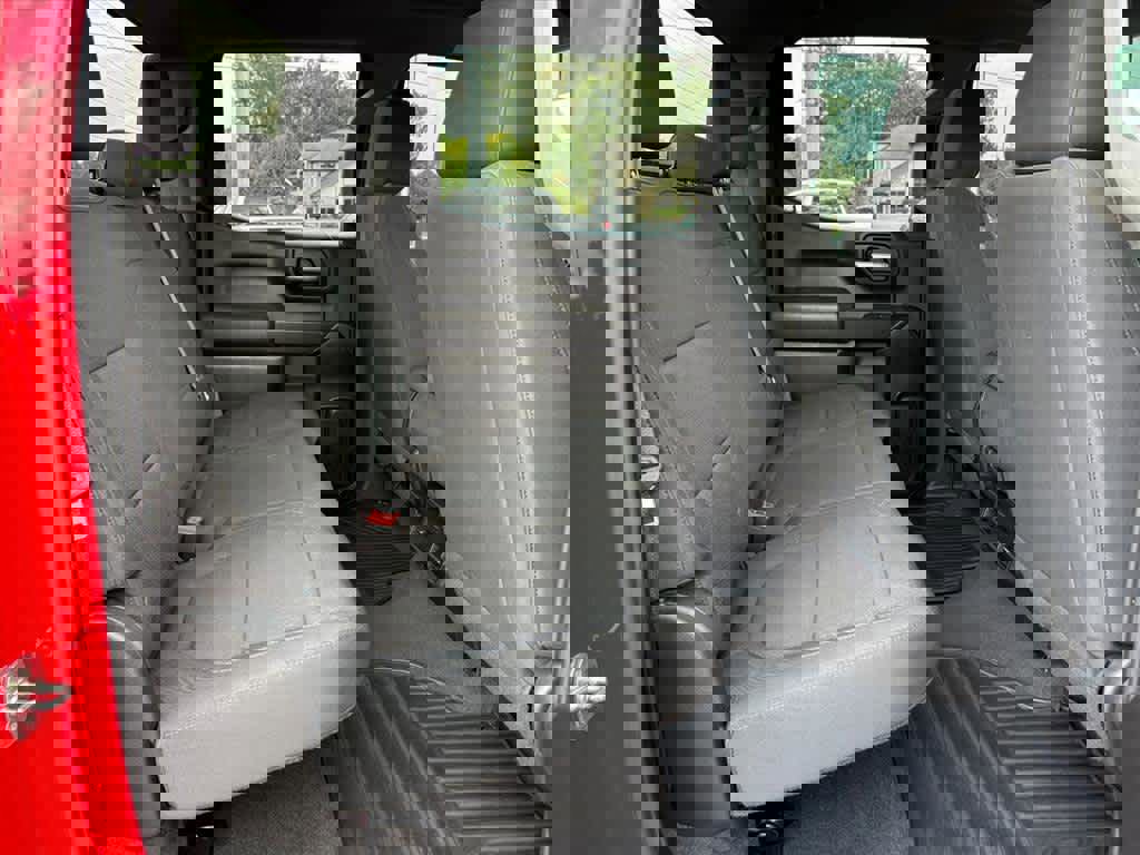 Used 2021 Chevrolet Silverado 1500 Custom Trail Boss w/ LPO, Dark Essentials Package image 8