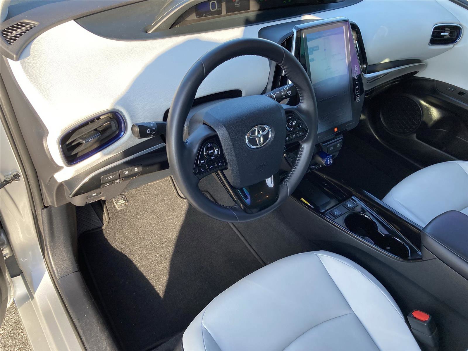 Used 2019 Toyota Prius Limited image 14