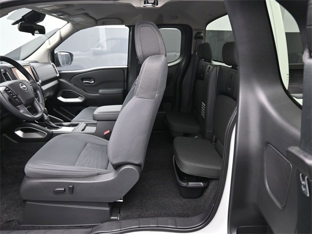 Used 2023 Nissan Frontier SV w/ Technology Package image 34