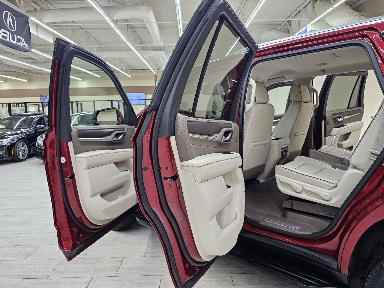 Used 2021 GMC Yukon Denali RWD image 17