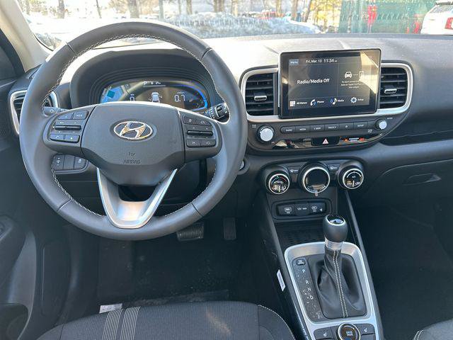 New 2026 Hyundai Venue SEL FWD image 8