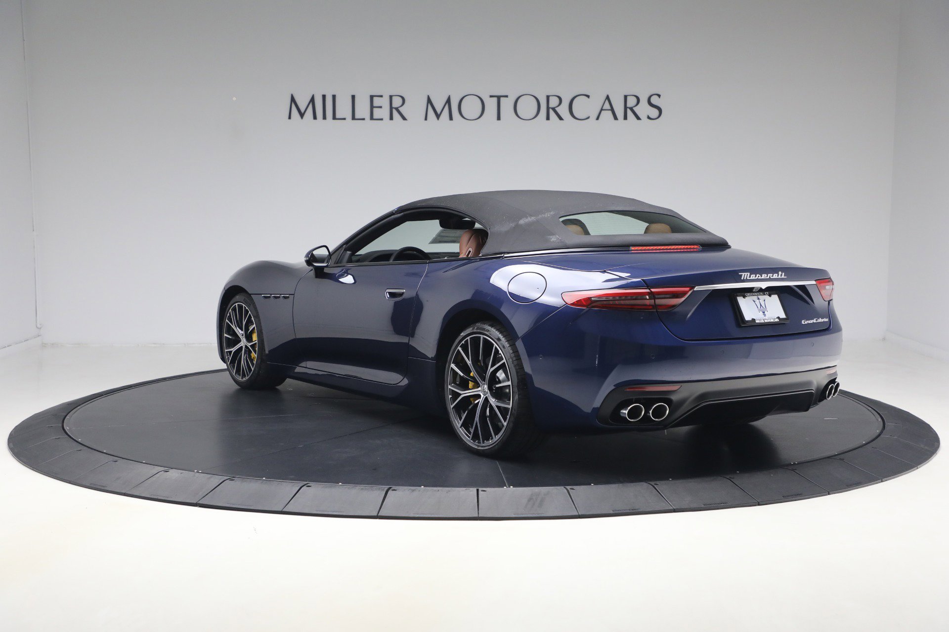 New 2026 Maserati GranCabrio Trofeo AWD/4WD image 14
