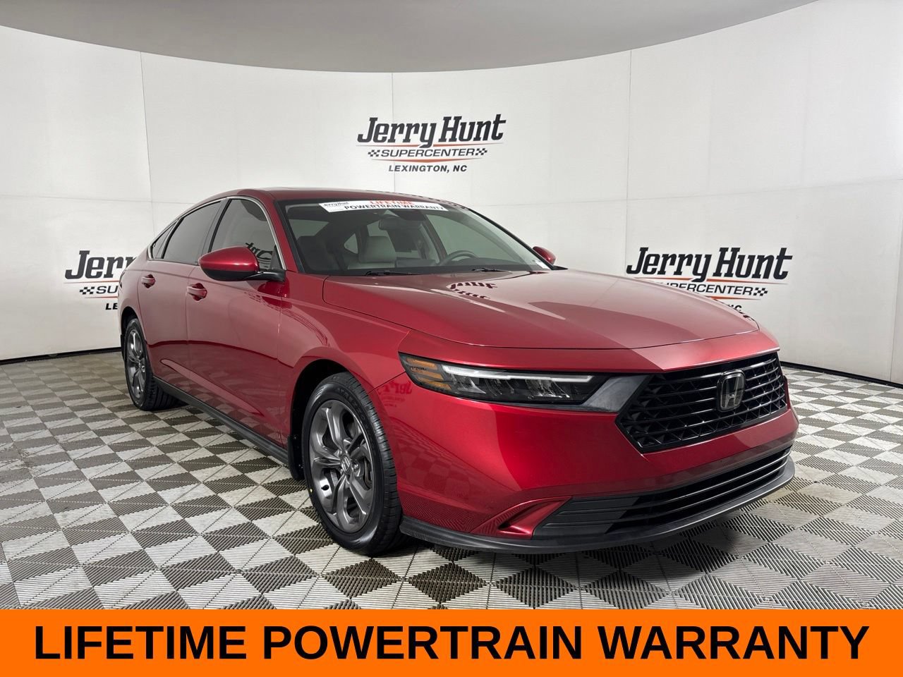 Used 2023 Honda Accord EX image 4