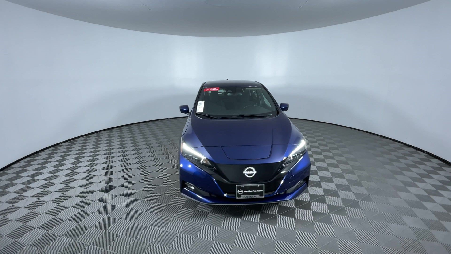 Certified 2025 Nissan Leaf SV Plus FWD image 3