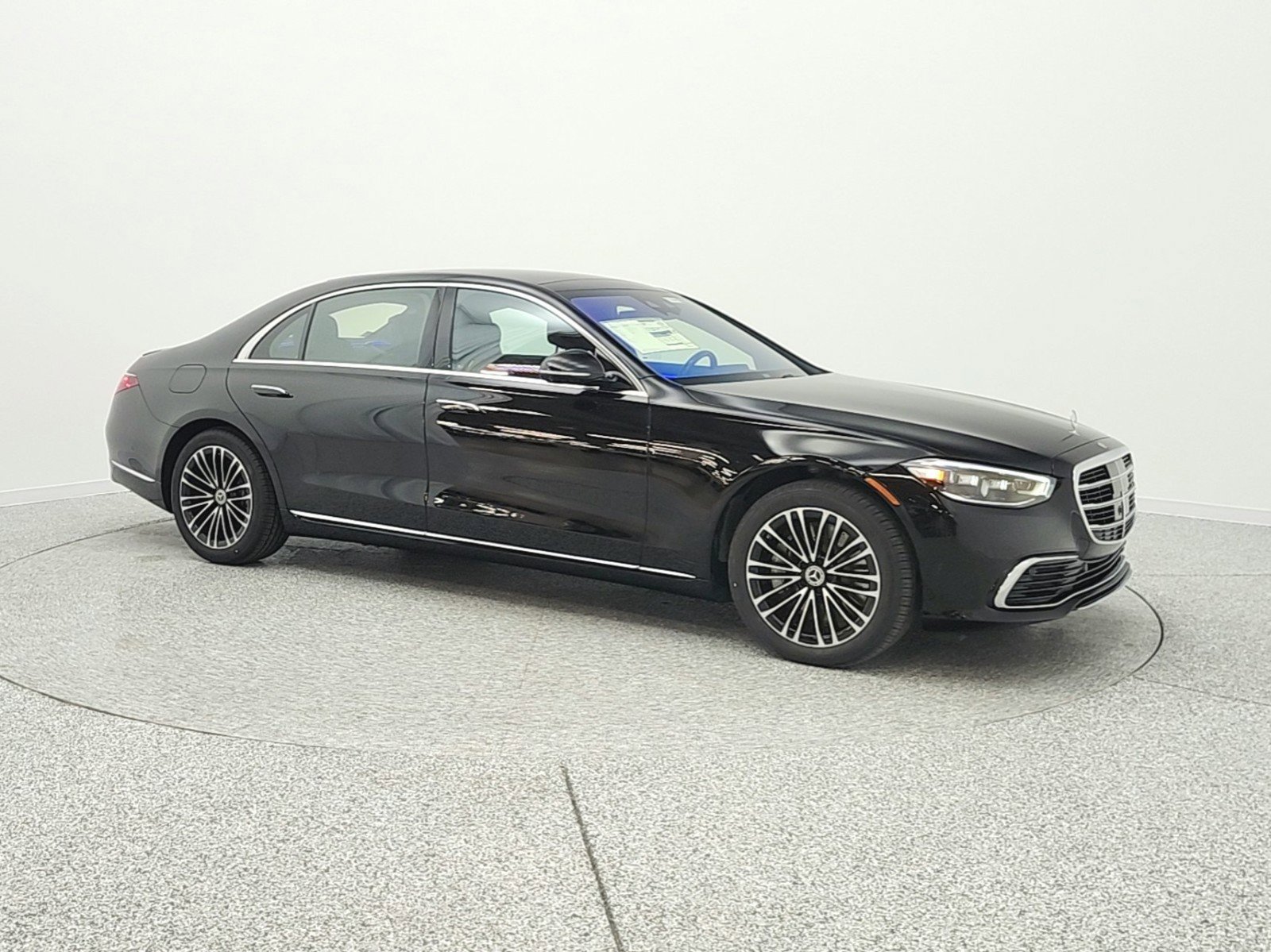 New 2026 Mercedes-Benz S 580 4MATIC Sedan image 3