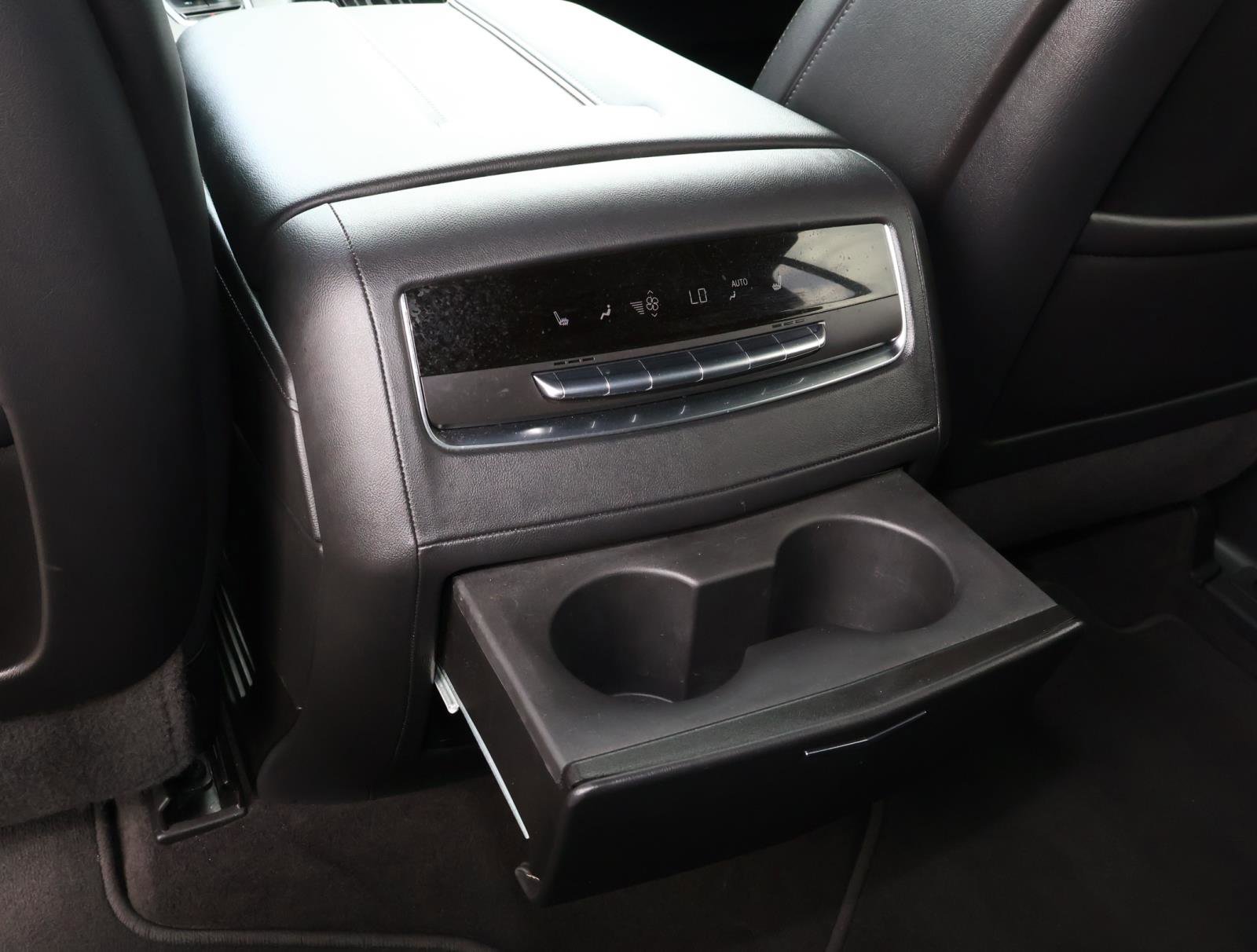 Certified 2023 Cadillac Escalade Sport w/ Touring Package image 18