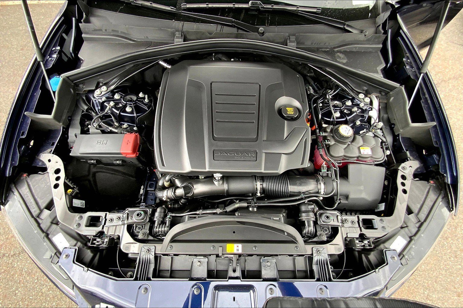 New 2026 Jaguar F-PACE R-Dynamic S image 12