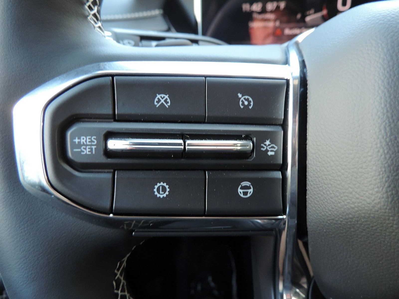 New 2026 GMC Acadia Denali w/ Super Cruise Package FWD image 23