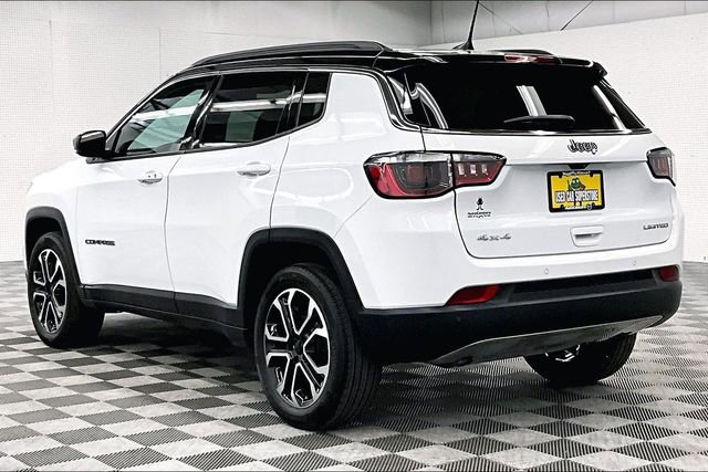 Used 2024 Jeep Compass Limited image 3