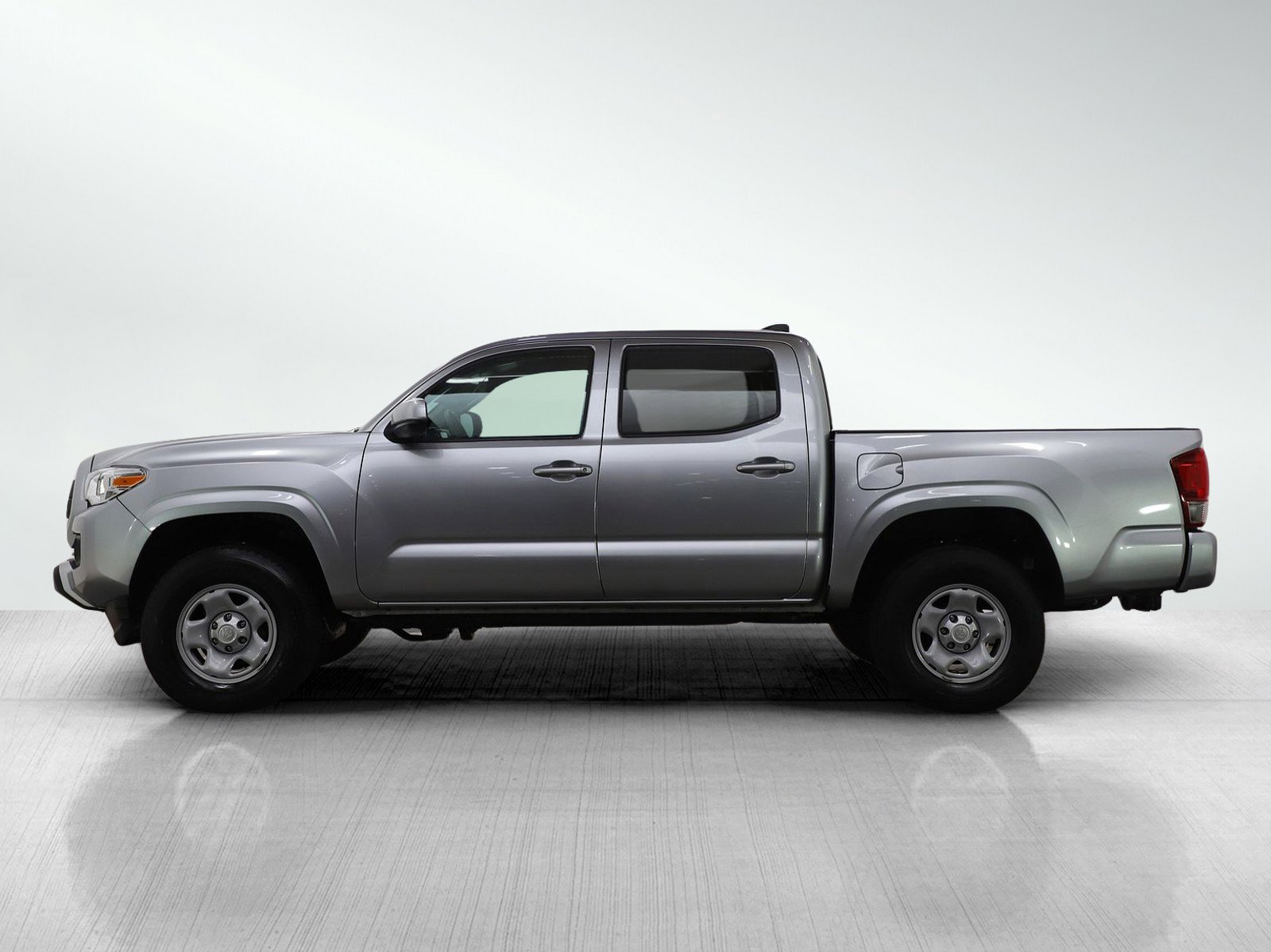 Used 2023 Toyota Tacoma SR image 2