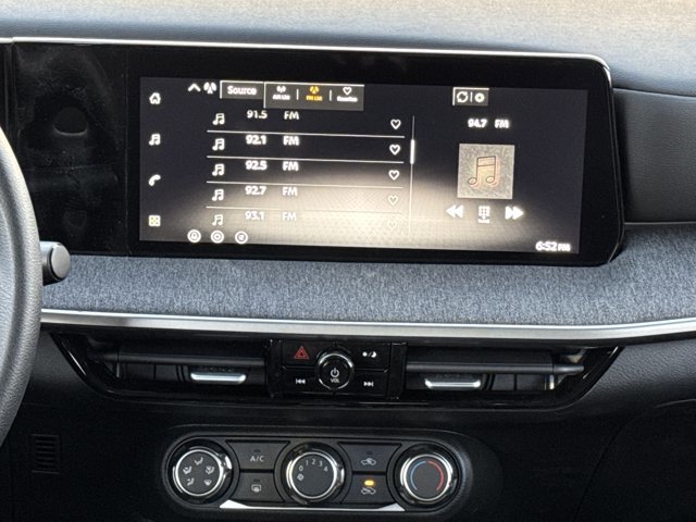 New 2026 Nissan Kicks S image 18