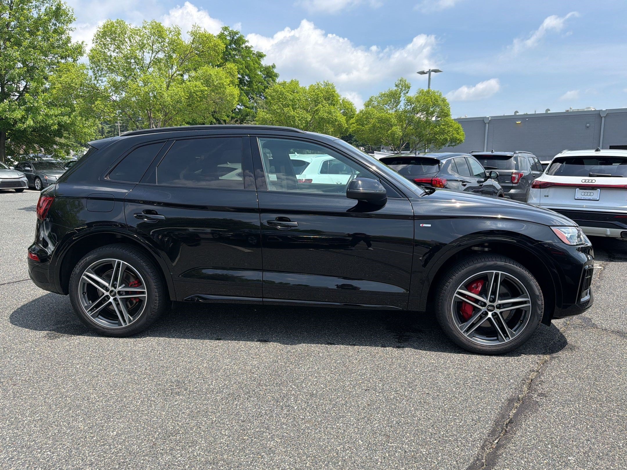 Used 2024 Audi Q5 e Premium Plus w/ Premium Plus Package AWD/4WD image 8