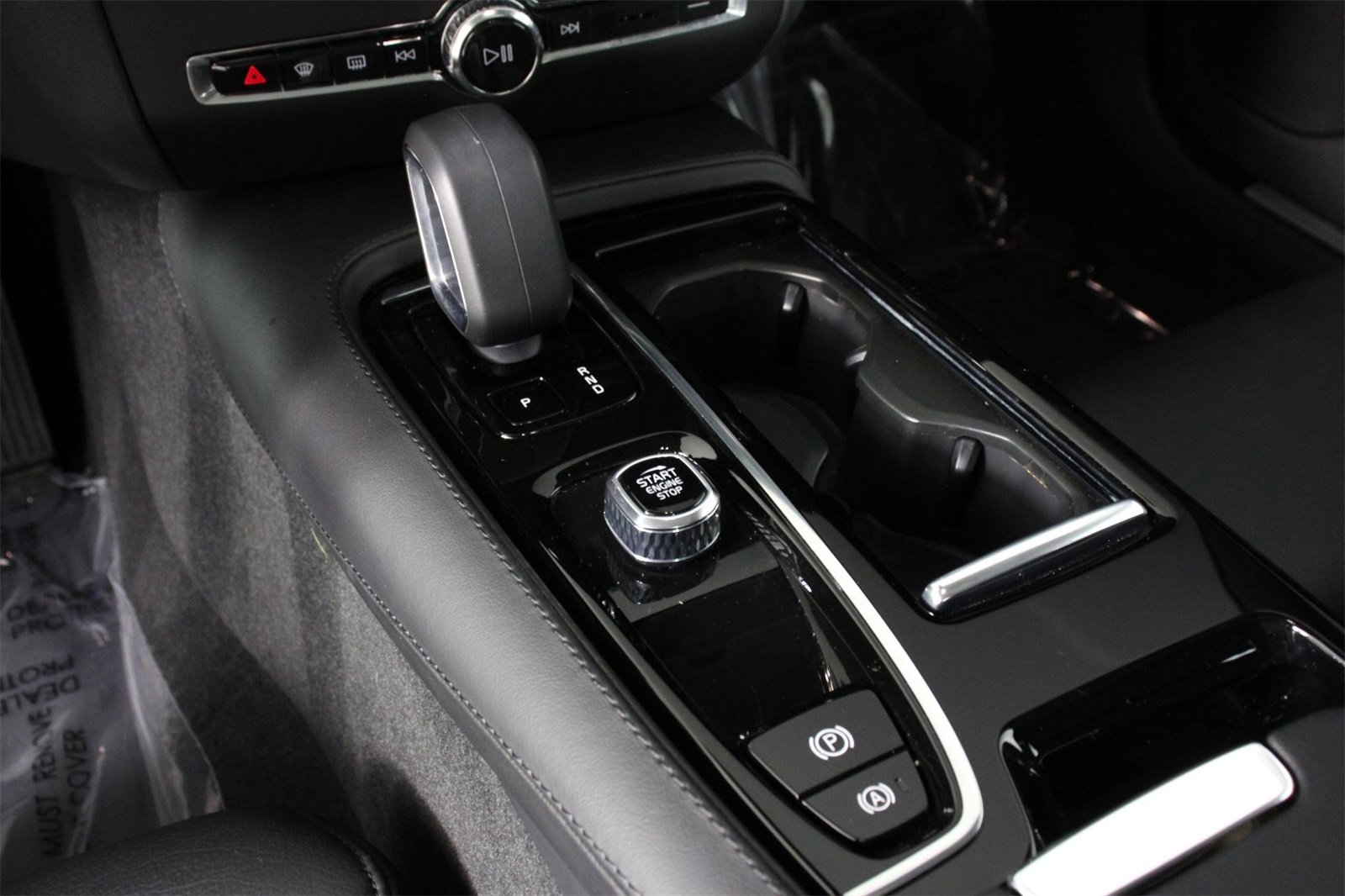 Certified 2023 Volvo S60 T8 Plus w/ Climate Package image 15