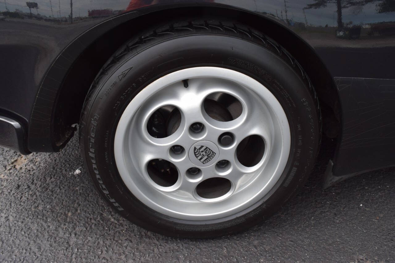 Used 1988 Porsche 944 Turbo Coupe RWD image 34