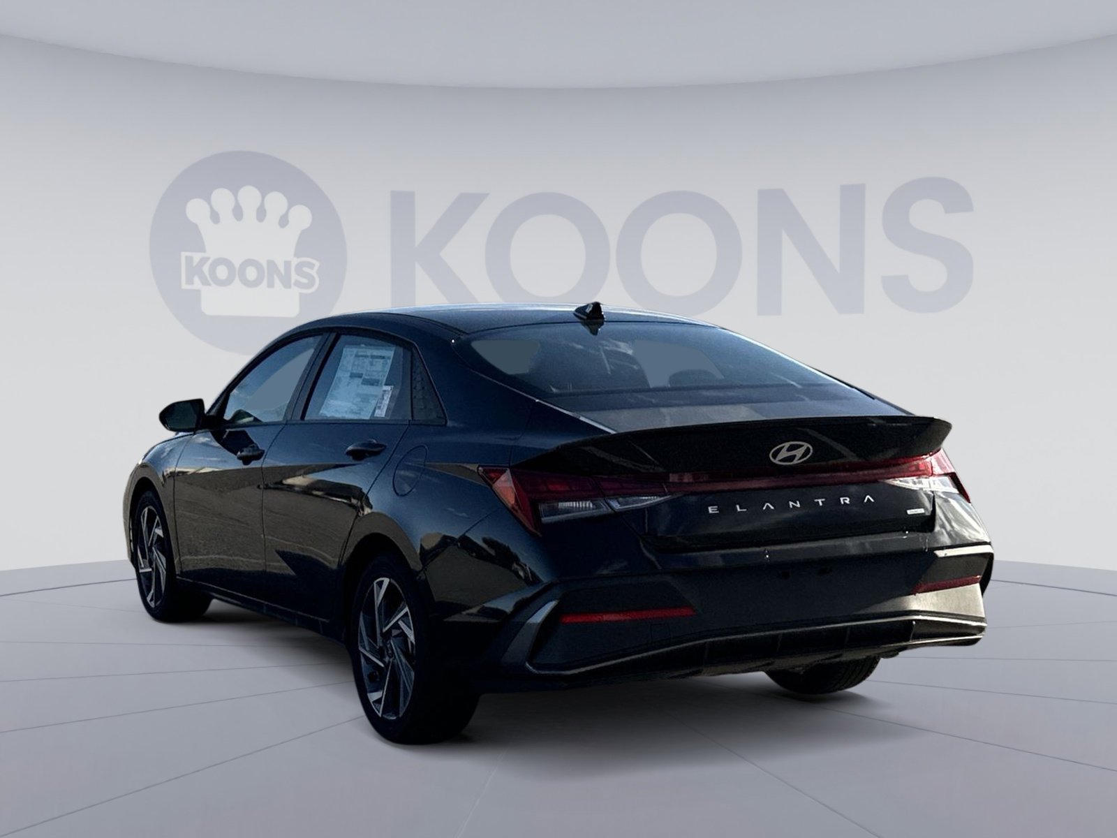 New 2025 Hyundai Elantra SEL image 4