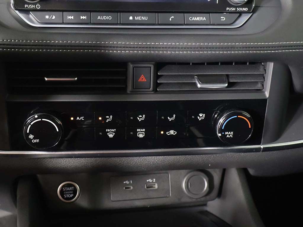 Used 2023 Nissan Rogue S AWD/4WD image 39