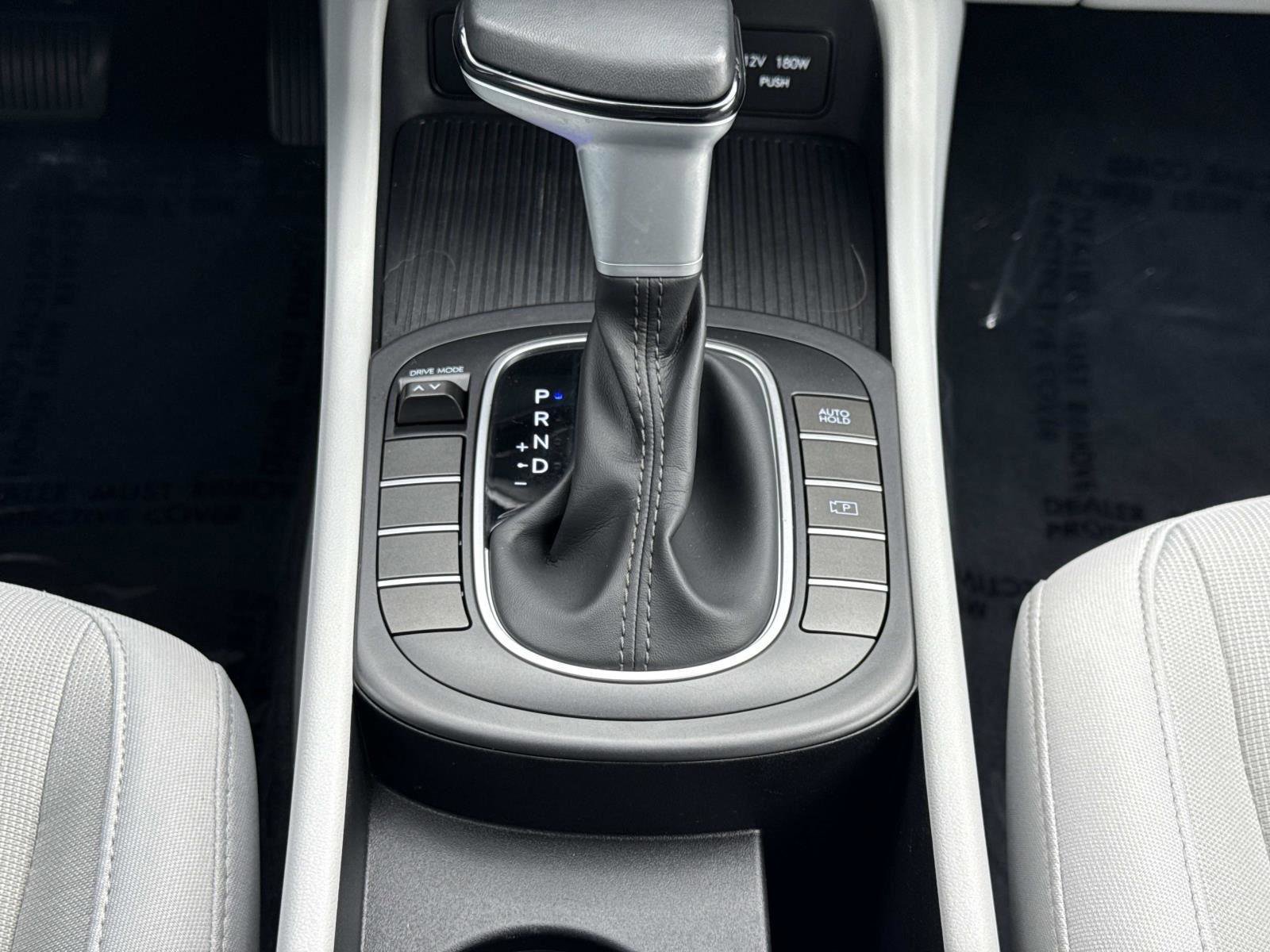 Certified 2024 Hyundai Kona SEL FWD image 8